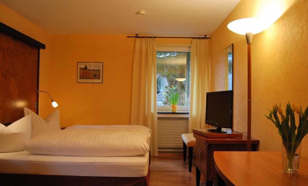 Waldhotel Im Wiesengrund Hürtgenwald Εξωτερικό φωτογραφία